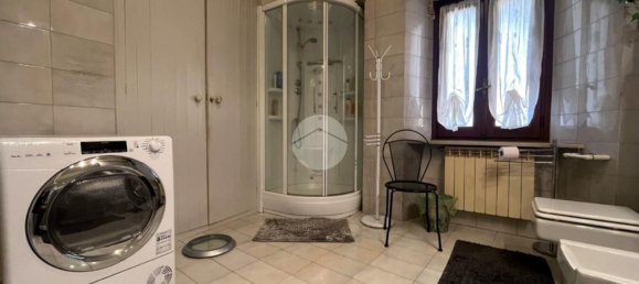 Дом с 6 комнатами в Кьяверано, Италия № 119256 17