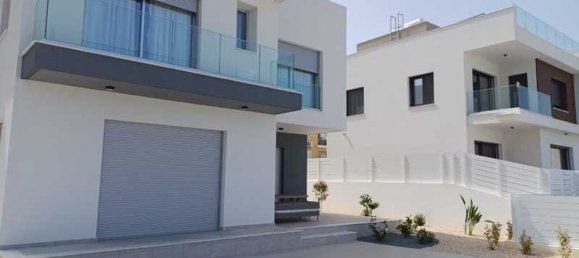 3 Schlafzimmer Haus in Chloraka, Cyprus, Nr. 7470 6