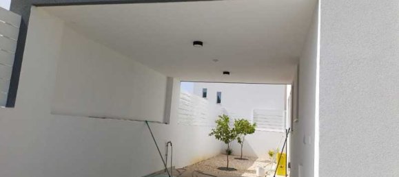 3 Schlafzimmer Haus in Chloraka, Cyprus, Nr. 7470 2