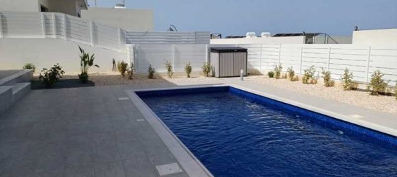 3 Schlafzimmer Haus in Chloraka, Cyprus, Nr. 7470 4