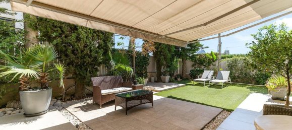 4 bedrooms Villa in Limassol, Cyprus No. 33651 2