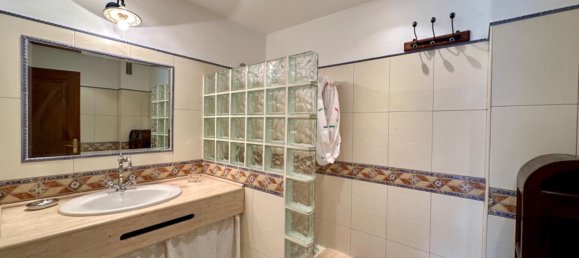 Квартира с 3 спальнями в Леон, Испания № 156971 16