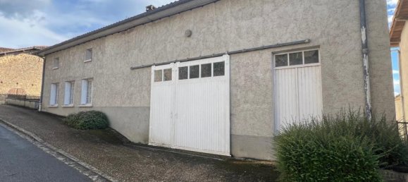 3 bedrooms House in Brigueuil, France No. 208431 2