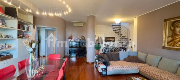 4 bedrooms Penthouse in Monza, Italy No. 316337 5