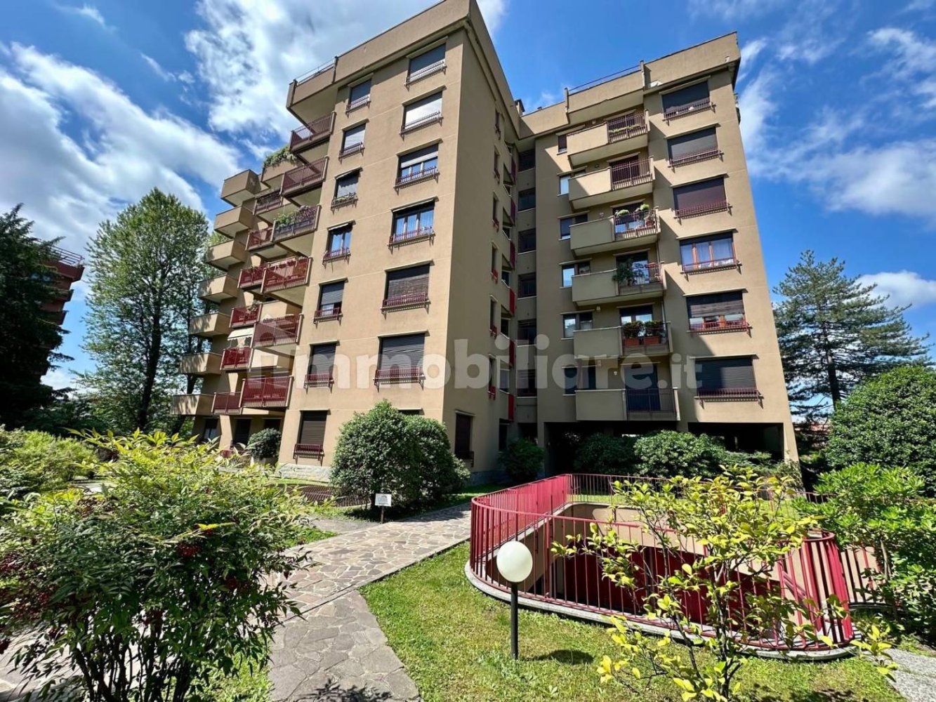 4 bedrooms Penthouse in Monza, Italy No. 316337