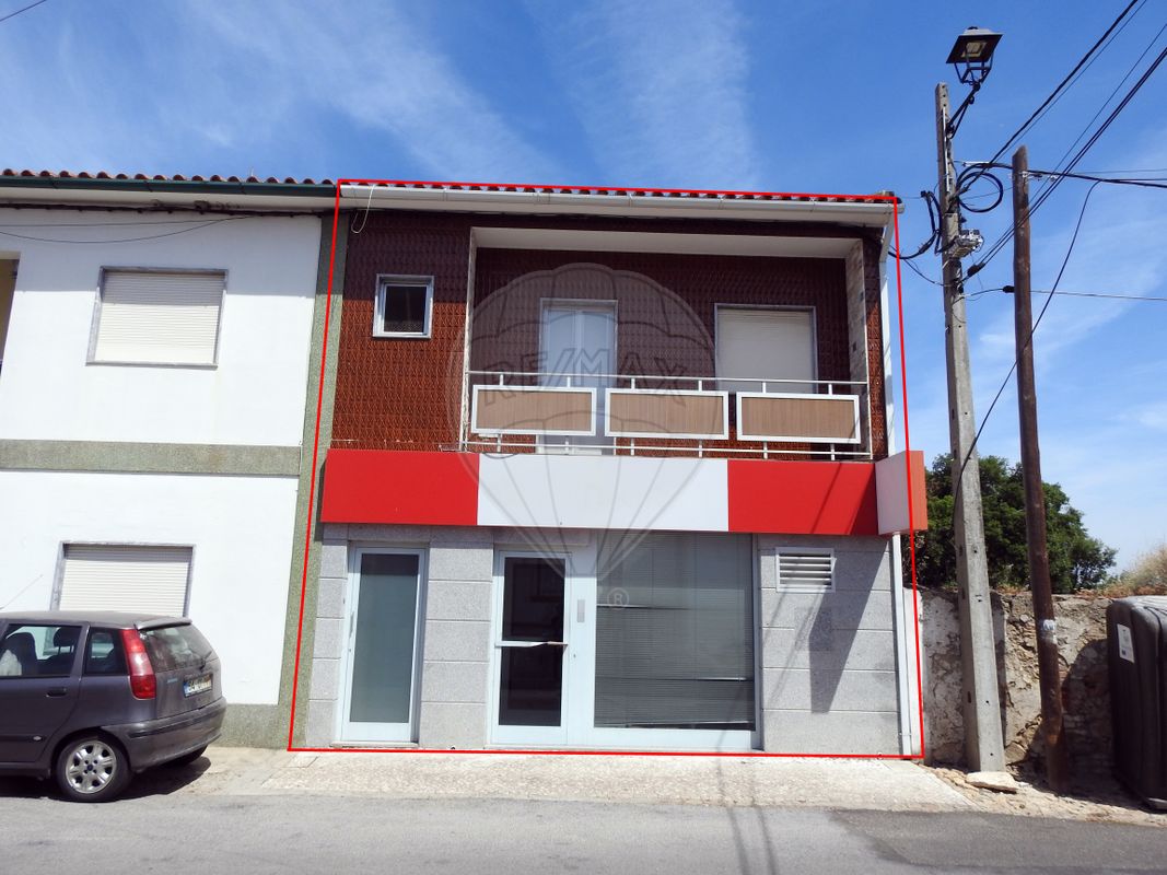 2 Schlafzimmer Haus in Santo Antonio das Areias, Portugal, Nr. 28270