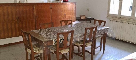 4-salle Appartement à Ravenna, Italy No. 8717 2