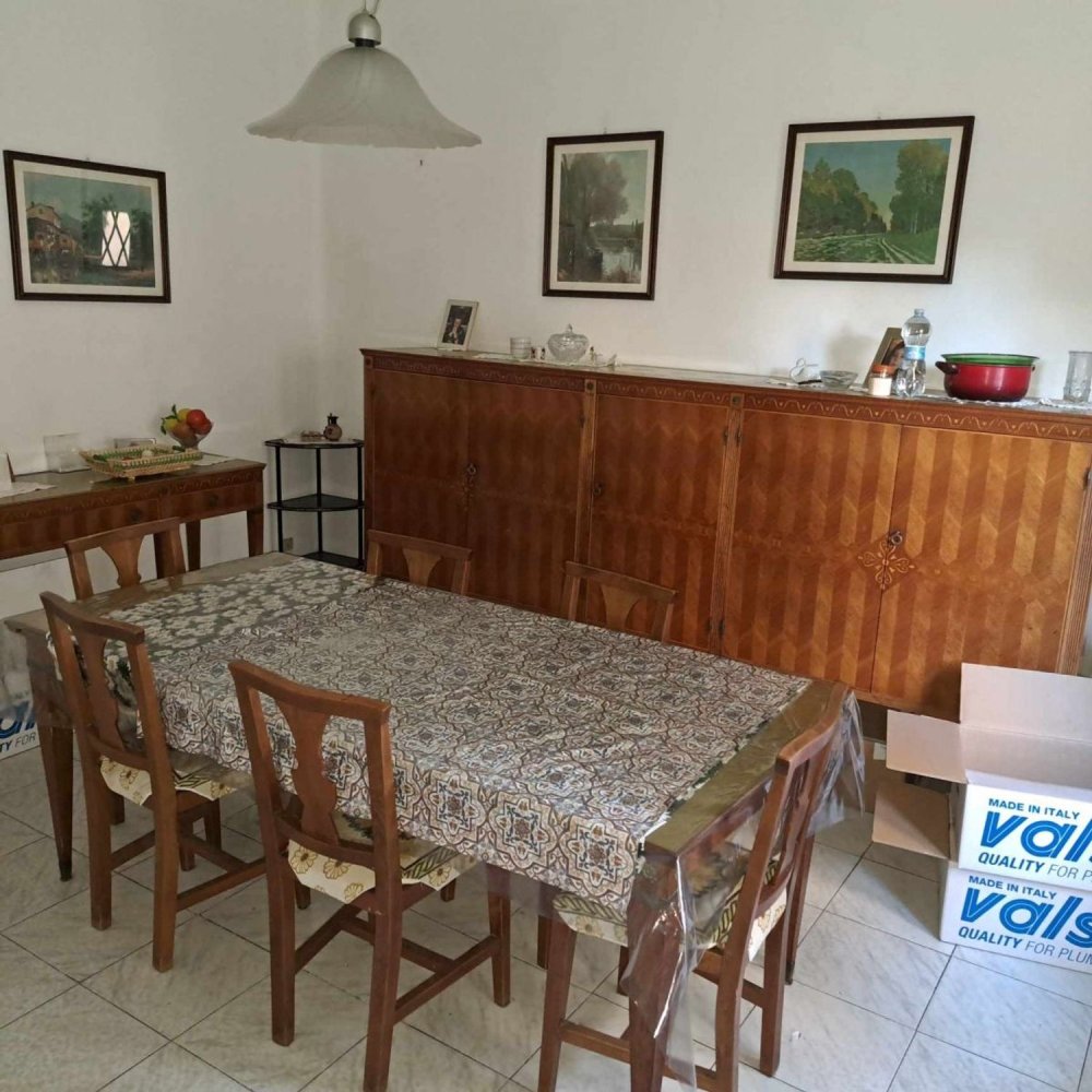 4-salle Appartement à Ravenna, Italy No. 8717