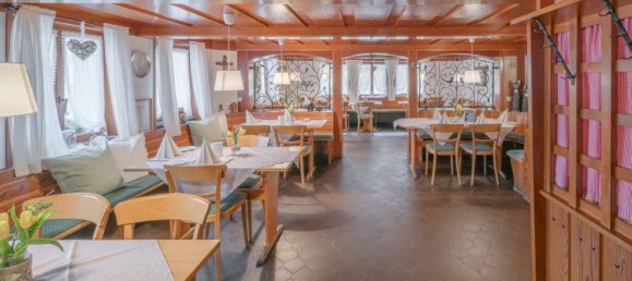 Отель, гостиница с 19 комнатами в Лёррах, Германия № 64306 4