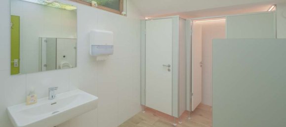 Отель, гостиница с 19 комнатами в Лёррах, Германия № 64306 18