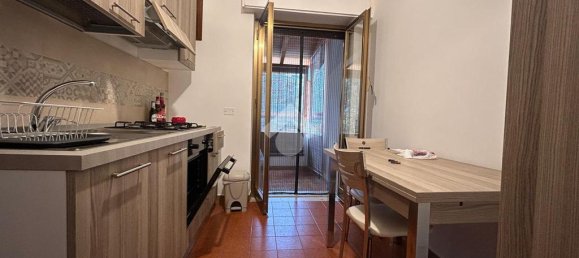 3 bedrooms Apartment in Palermo, Italy No. 170625 8