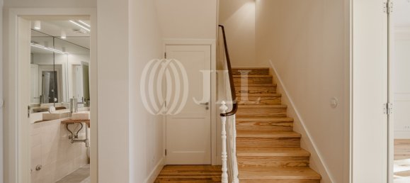 6 bedrooms Building in Sintra, Portugal No. 122010 7