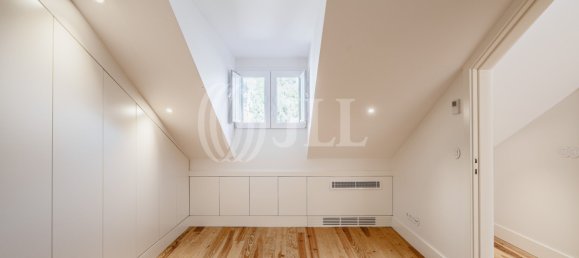 6 bedrooms Building in Sintra, Portugal No. 122010 28