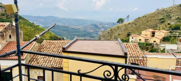 3 rooms House in Gratteri, Italy No. 103576 14