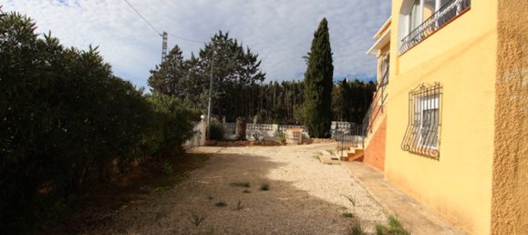 4 bedrooms Villa in Calpe, Spain No. 15219 18