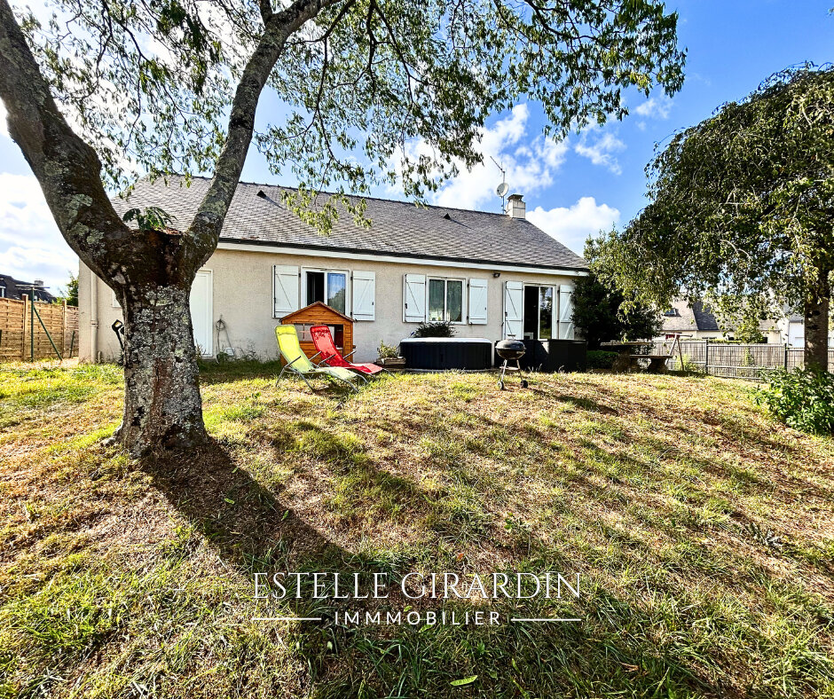 Casa de 3 dormitorios en Carquefou, France No. 360597