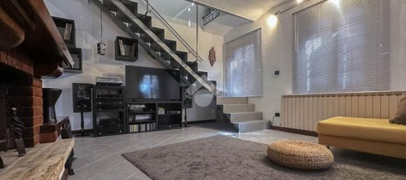 4-salle Maison à Carpi, Italy No. 290506 2