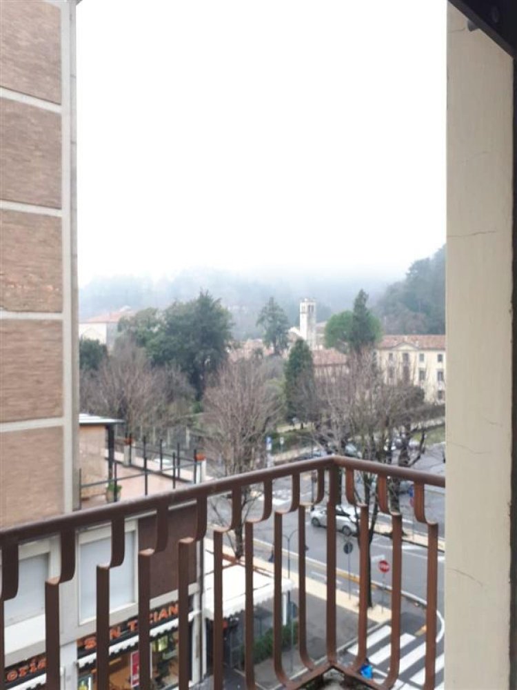 3 bedrooms Apartment in Vittorio Veneto, Italy No. 671