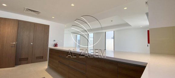 4 bedrooms Townhouse in Yas Island, UAE No. 29786 5