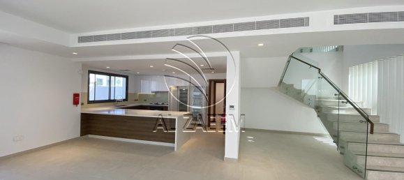 4 bedrooms Townhouse in Yas Island, UAE No. 29786 3