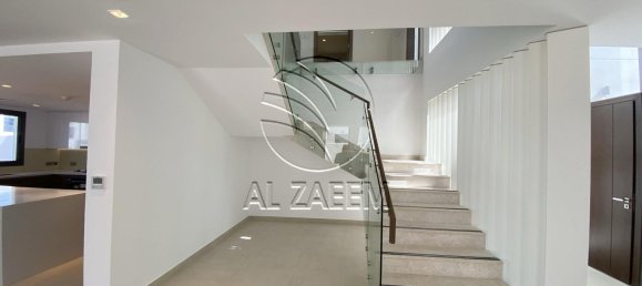 4 bedrooms Townhouse in Yas Island, UAE No. 29786 11