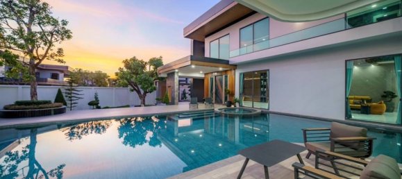 Villa de 6 dormitorios en Bang Lamung, Thailand No. 26365 2