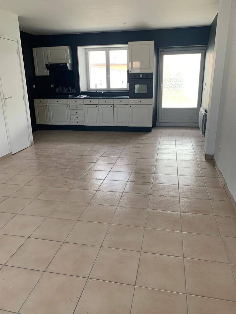 Дом с 2 спальнями в Буа-ле-Руа, Франция № 328390