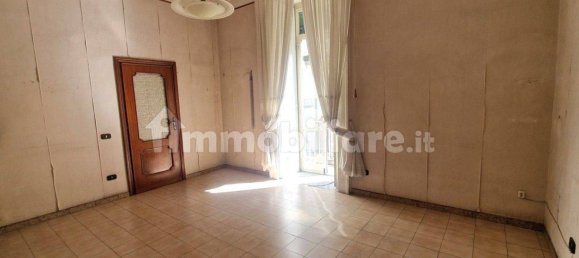 5 bedrooms Apartment in Naples, Italy No. 301297 2