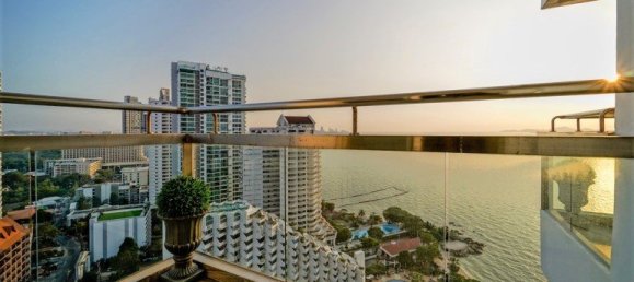 Кондоминиум  с 3 спальнями в The Palm Wongamat Beach, Паттайя, Таиланд № 29453 8