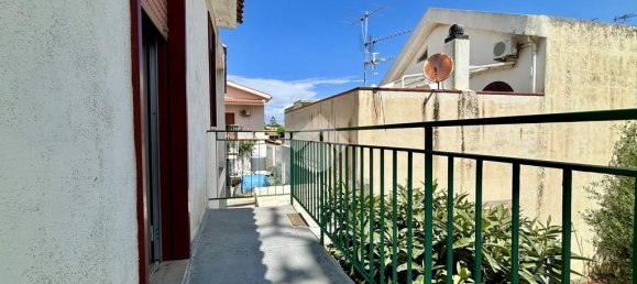 2 bedrooms House in Messina, Italy No. 264020 7