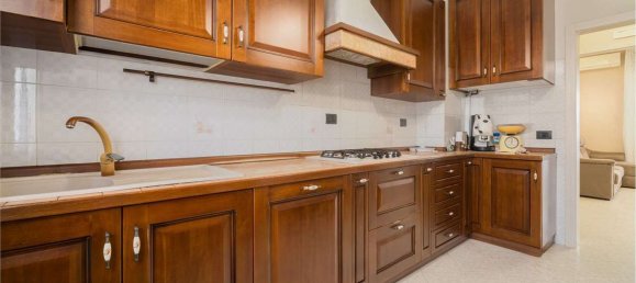 3 bedrooms Apartment in Carpi, Italy No. 370221 33