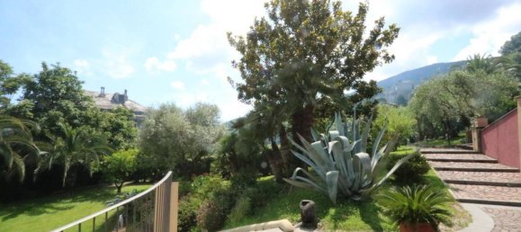 Квартира с 4 комнатами в Генуя, Италия № 2096 22