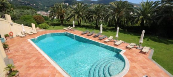 Квартира с 4 комнатами в Генуя, Италия № 2096 24