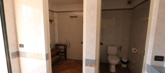 Квартира с 4 комнатами в Генуя, Италия № 2096 48