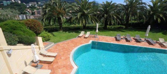 Квартира с 4 комнатами в Генуя, Италия № 2096 18