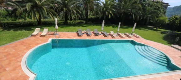 Квартира с 4 комнатами в Генуя, Италия № 2096 19