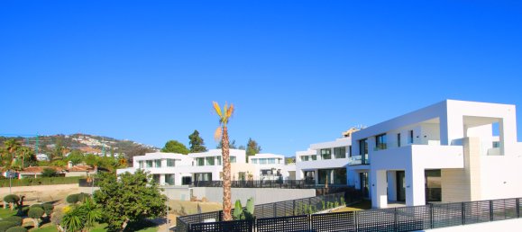 4 bedrooms Villa in Marbella, Spain No. 98896 8