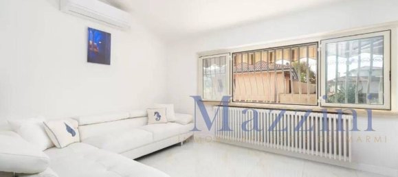 16 rooms Apartment in Forte dei Marmi, Italy No. 36510 3