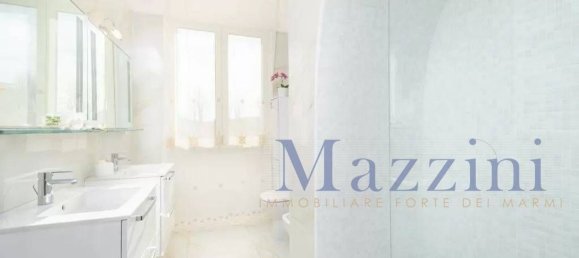 16 rooms Apartment in Forte dei Marmi, Italy No. 36510 23