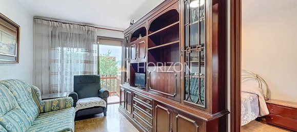 2 bedrooms Apartment in Horta-Guinardo, Spain No. 176994 2