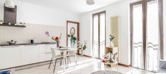 3-salle Appartement à Uboldo, Italy No. 334198 3