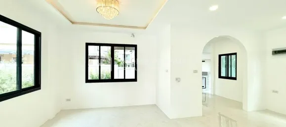 3 bedrooms House for sale in Chalong, Phuket, Southern Thailand, Thailand № 69227 10