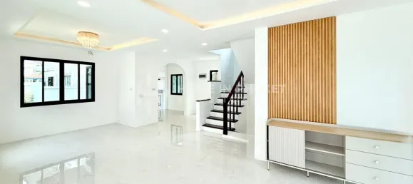 3 bedrooms House for sale in Chalong, Phuket, Southern Thailand, Thailand № 69227 8