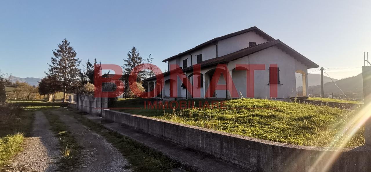 12-Zimmer Villa in Licciana Nardi, Italy, Nr. 89065
