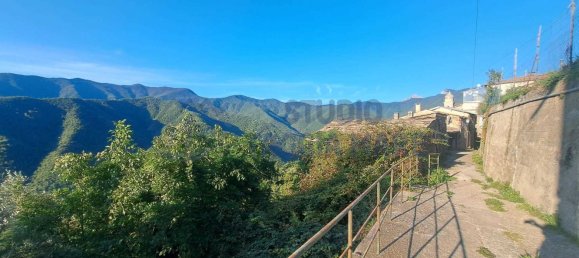 3 rooms Apartment in Molini di Triora, Italy No. 145010 6