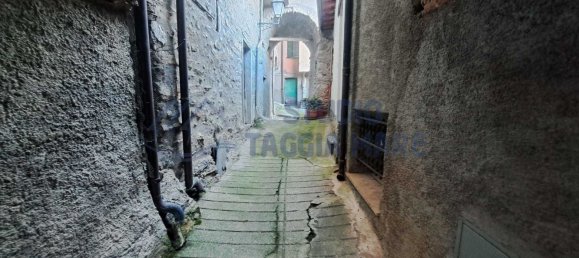 3 rooms Apartment in Molini di Triora, Italy No. 145010 10