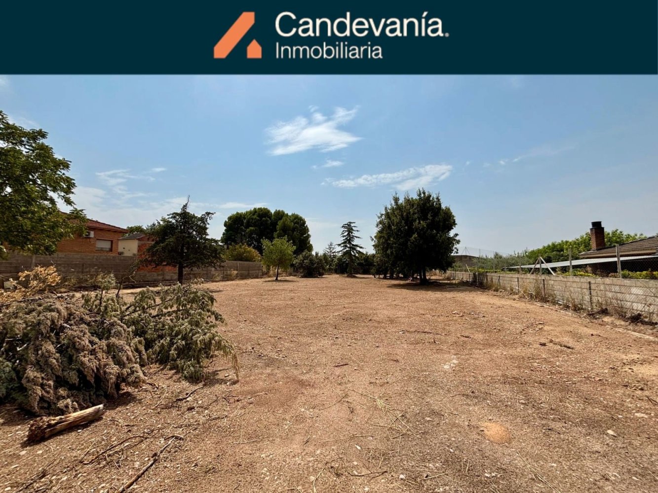 1937m² Land in San Mateo de Gallego, Spain No. 254410