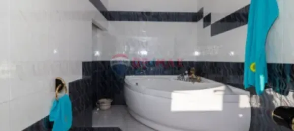 5 bedrooms House in A Caniza, Spain No. 72562 32