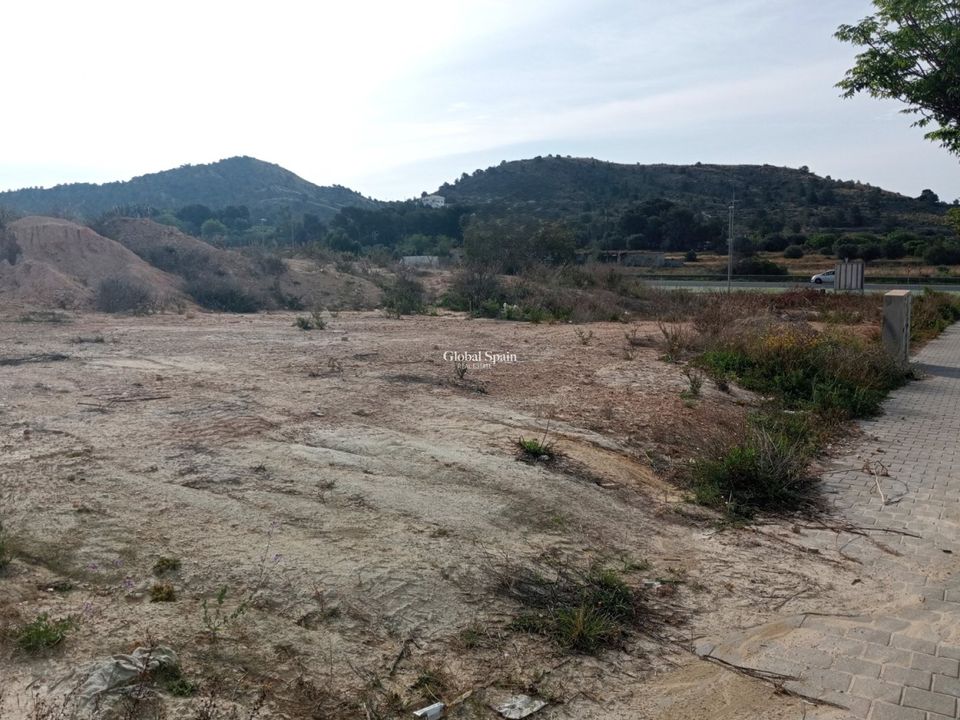 Земельный участок в Аликанте, Испания № 189156