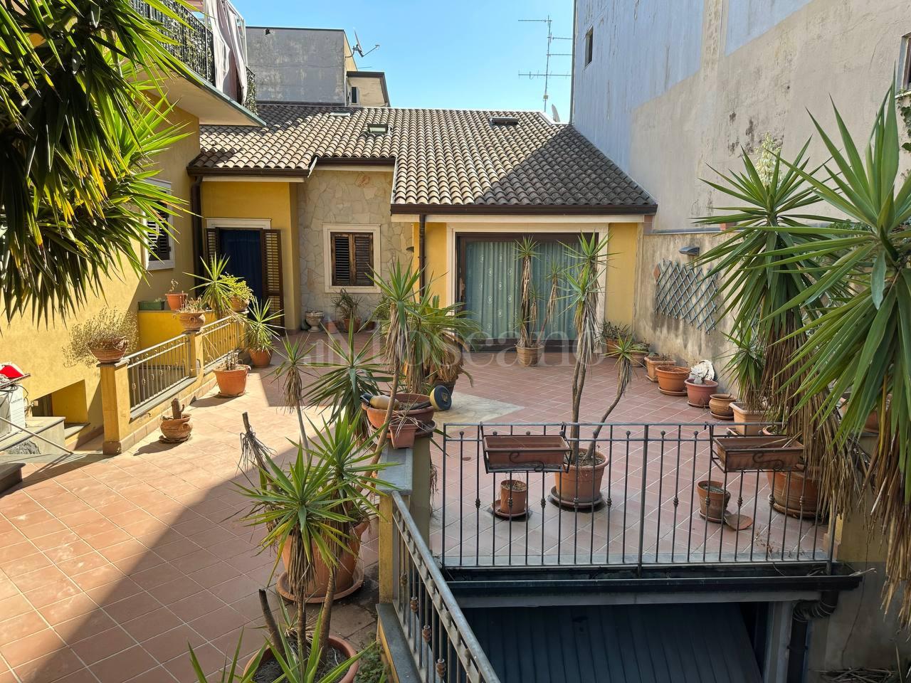 5غرفة فيلا في San Gregorio di Catania, Italy رقم 349572